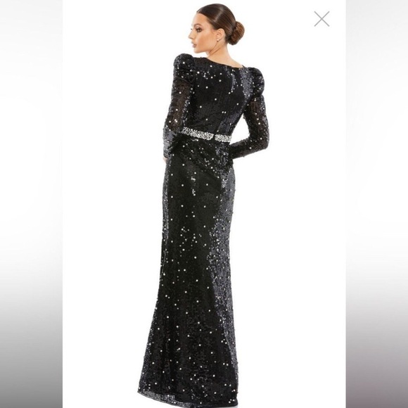 Mac Duggal Black Sequin Long-Sleeve V-Neck Gown with Rhinestone Waist Sz 4 New - Picture 2 of 12